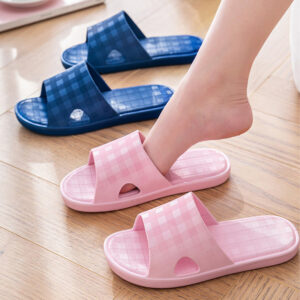 Cute Plaid Print Home Slippers